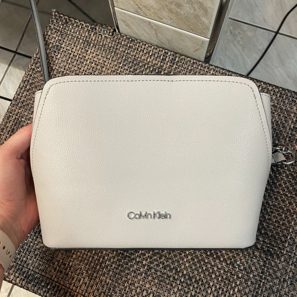 Calvin Klein Hailey Crossbody